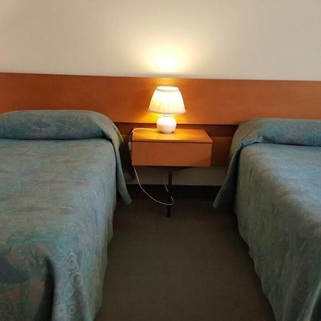 Locanda Alle Officine Buttrio Esterno foto